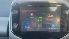 Toyota Aygo 1.0 VVT-i X-Play 5dr x-shift Petrol Hatchback